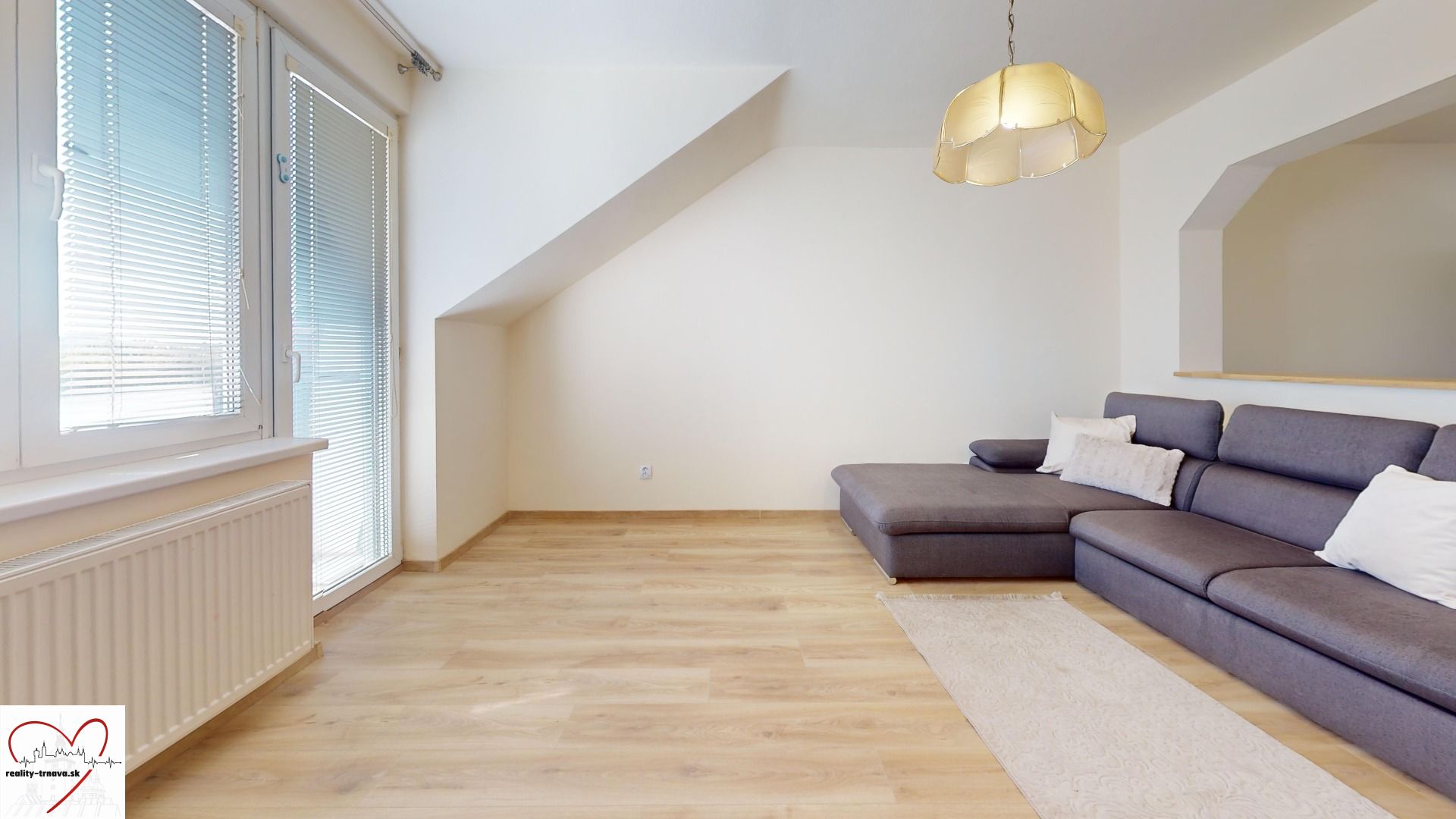 2i-Studentska-47-4poschodie-Living-Room 1.jpg