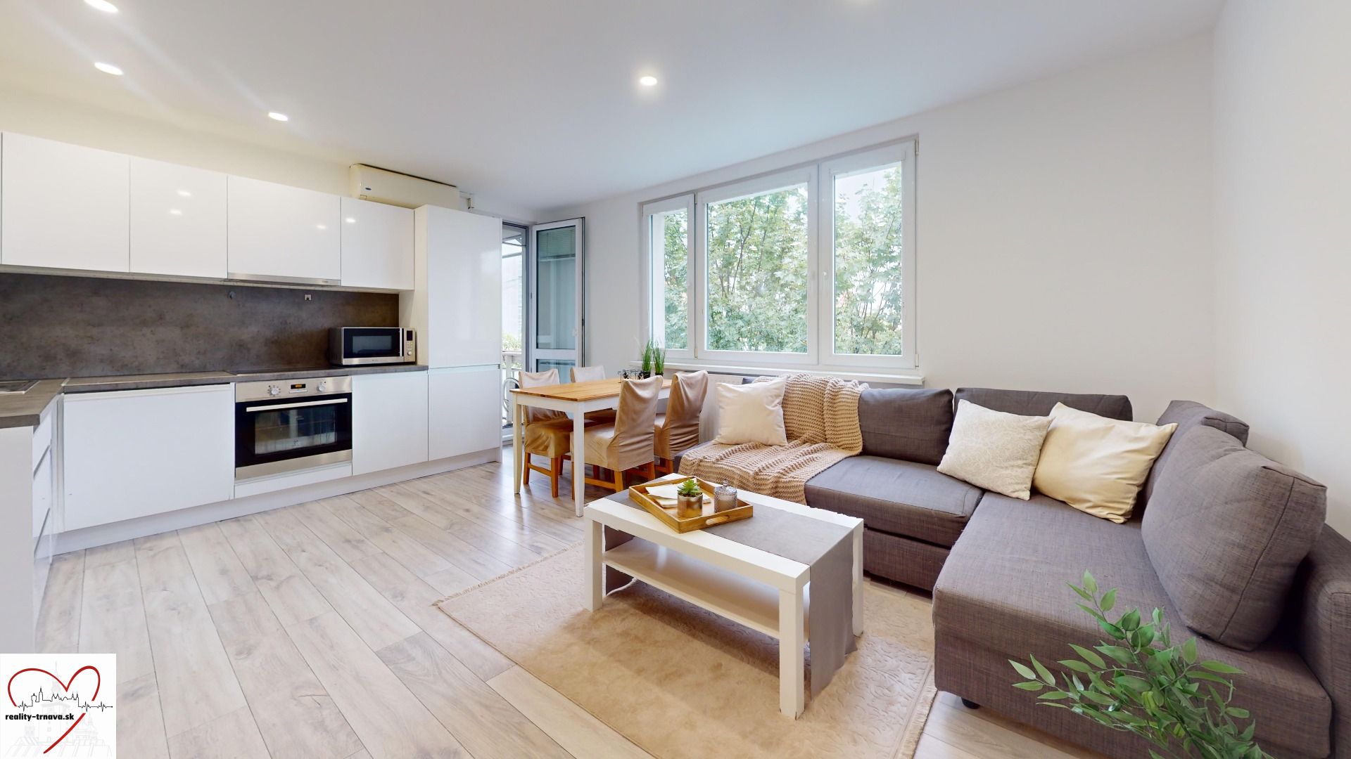 Vl-Clementisa-57-Living-Room.jpg