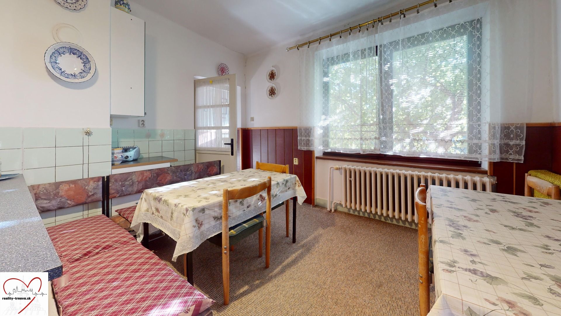 RD-Hrnciarovce-Rozny-Dom-Bedroom 3.jpg