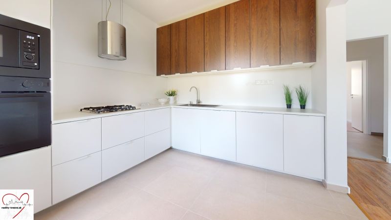 Byt-Na-Hlinach-Kitchen.jpg